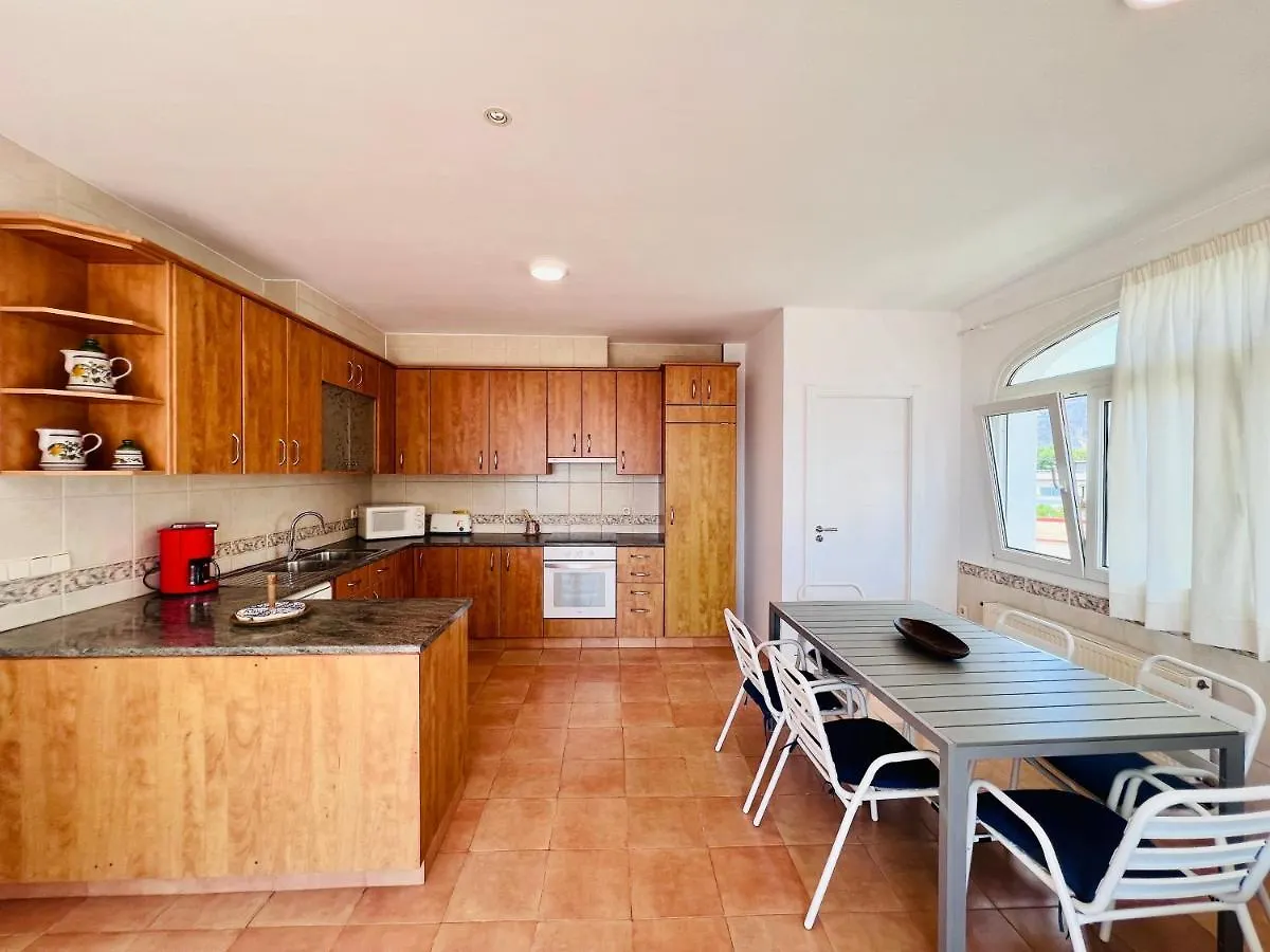 Apartmán Joanot Martorell Roses 0*,